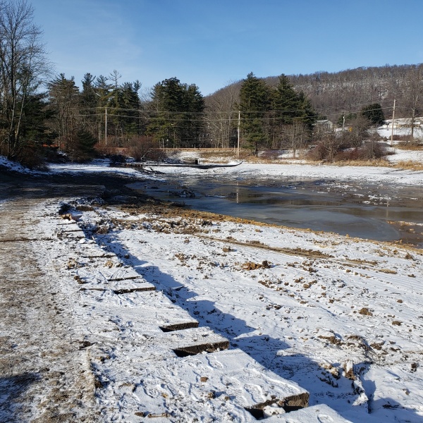 Arrowhead Cove Removing Cofferdam